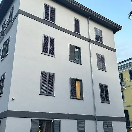In - Elegant Urban Living
